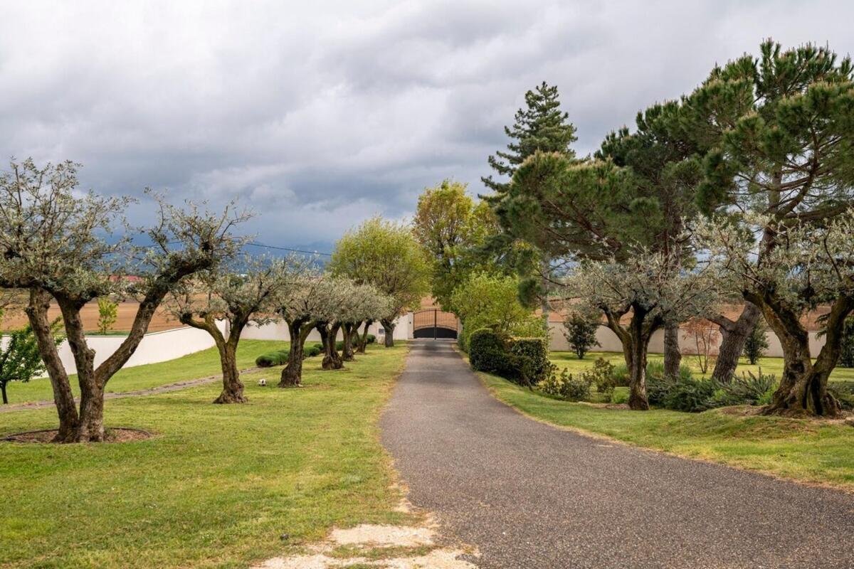 La Villa Moursoise 4 Etoiles Dış mekan fotoğraf
