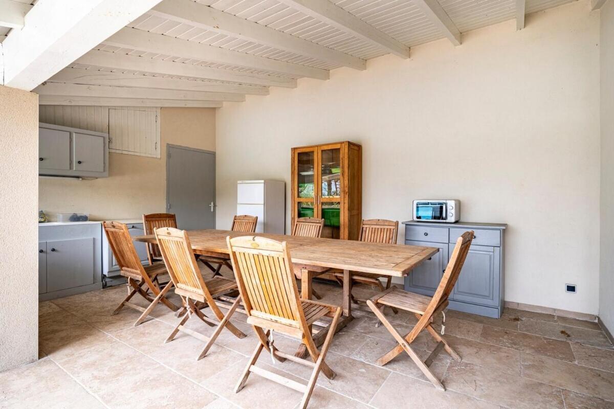La Villa Moursoise 4 Etoiles Dış mekan fotoğraf