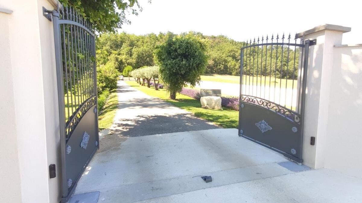 La Villa Moursoise 4 Etoiles Dış mekan fotoğraf