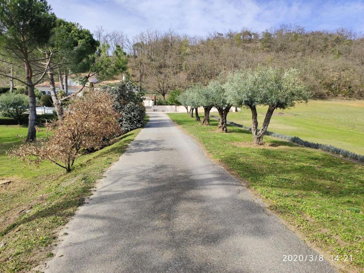 La Villa Moursoise 4 Etoiles Dış mekan fotoğraf